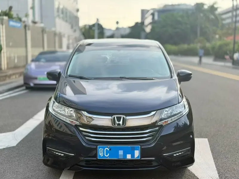 Honda Odyssey — фото 2