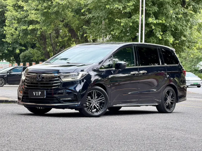 Honda Odyssey — фото 1