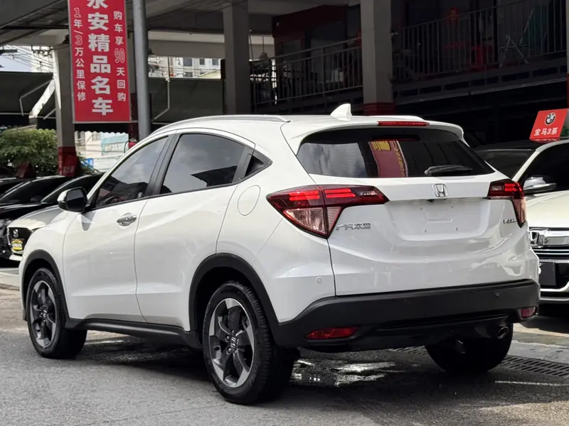 Honda Vezel 1.8 L CVT 2 WD Luxury — фото 4
