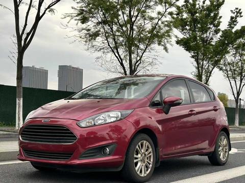 Ford Fiesta 2013 1.5L AT Fashion