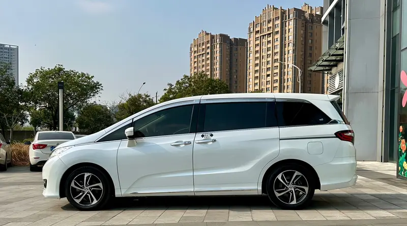 Honda Odyssey — фото 4