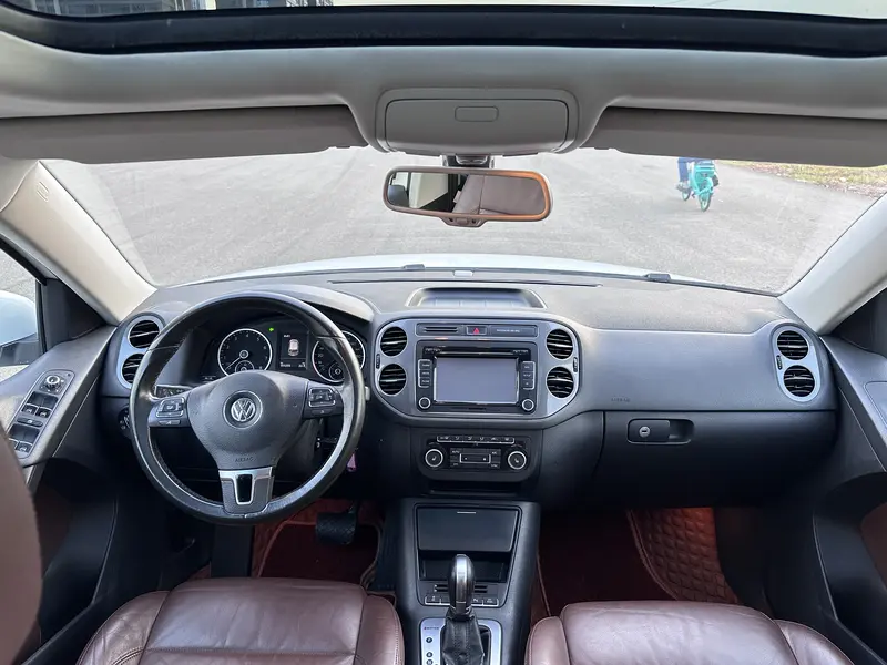Volkswagen Tiguan 2.0 TSI — фото 8