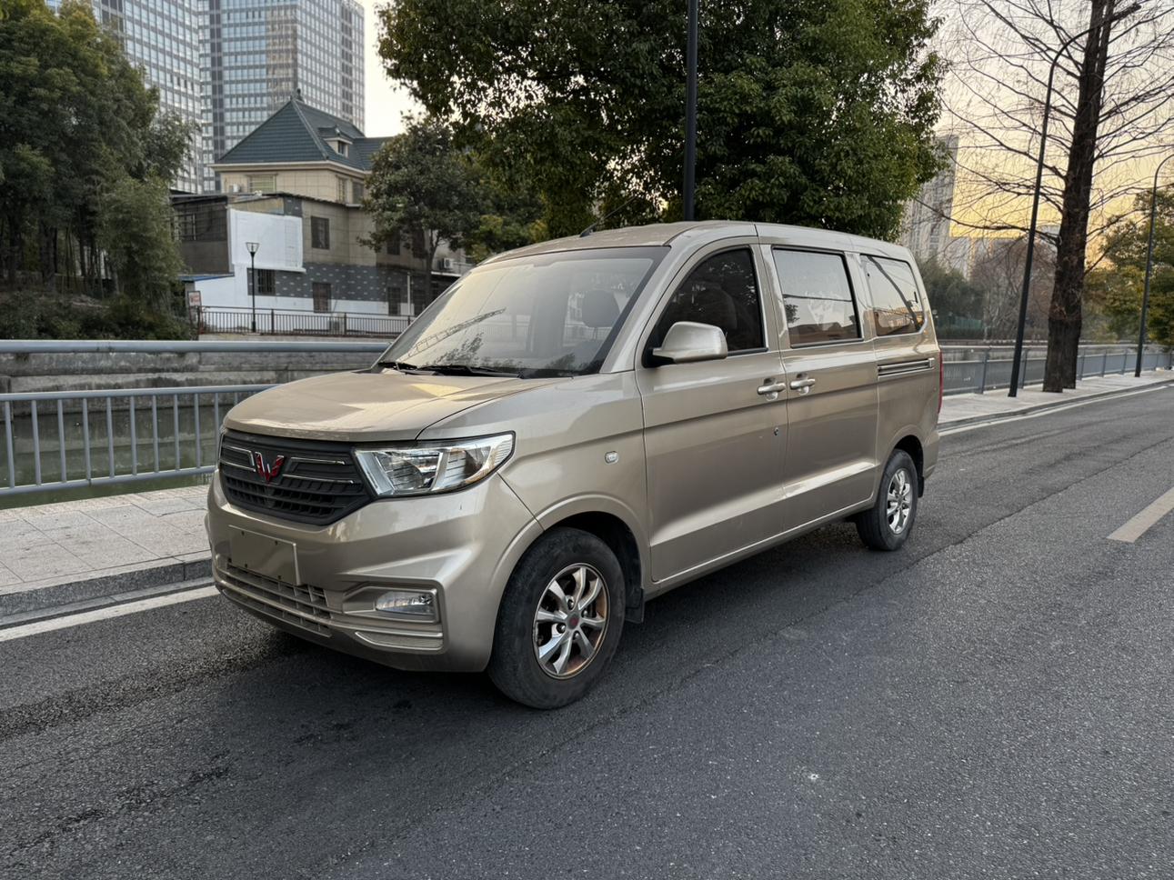 Wuling V — фотографии объявления, Основное фото