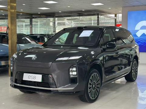 Nio ES8