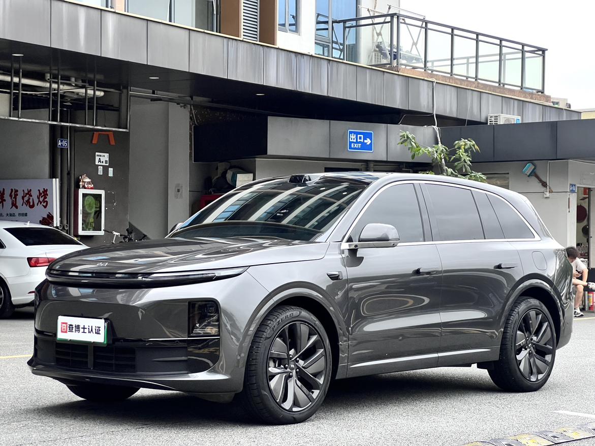 Li Auto (Lixiang) L6 2024 1