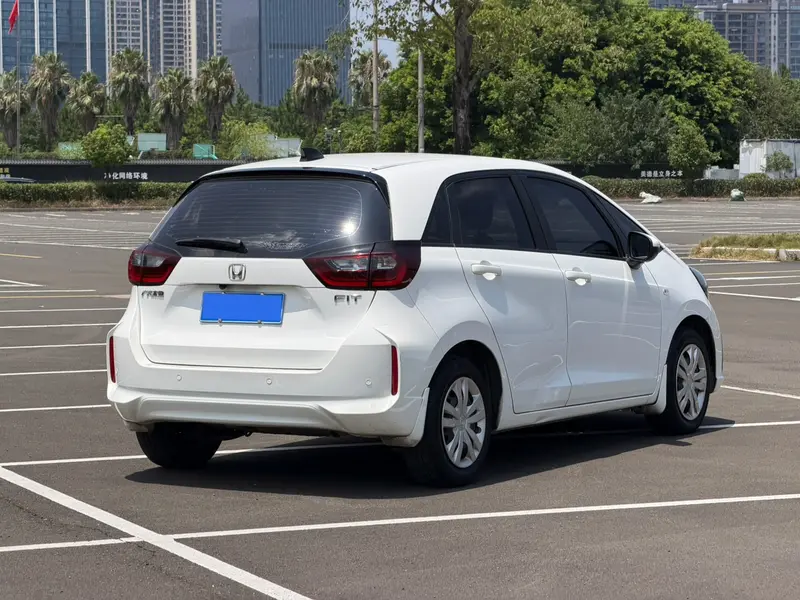 Honda Fit 1.5L CVT — фото 6
