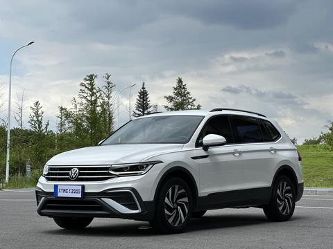 Volkswagen Tiguan L L 2022 330TSI AT