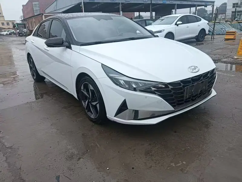 Hyundai 1.5 L CVT 20th SE 20 Anniversary Edition — фото 3