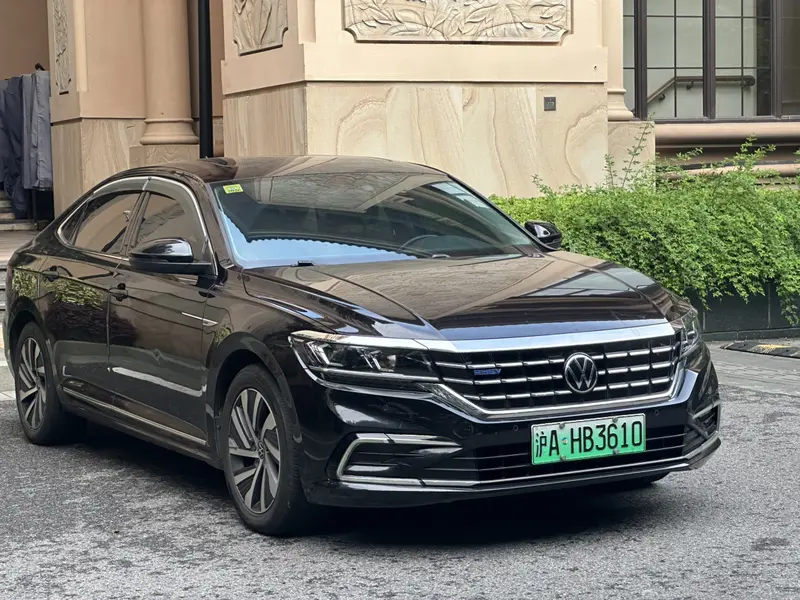 Volkswagen Passat — фото 3