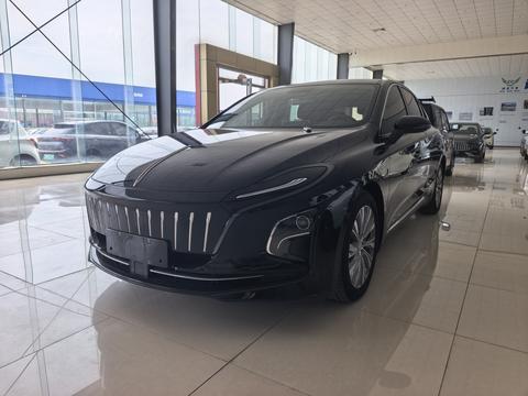 Hongqi E-QM5