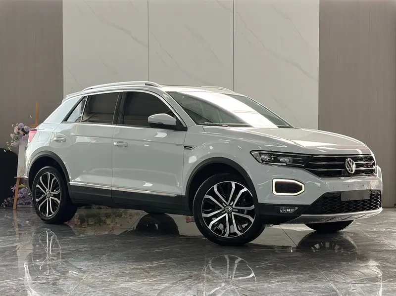 Volkswagen T-Roc — фото 3