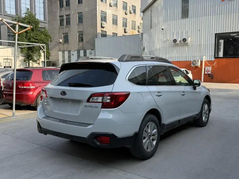 Subaru OUTBACK 2.5i — фото 6