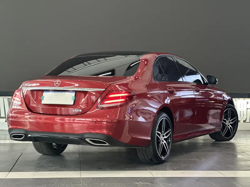 Mercedes-Benz E-Class — фото 6