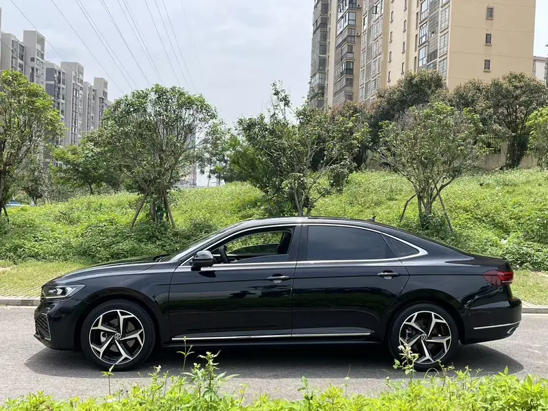Volkswagen Passat — фото 4