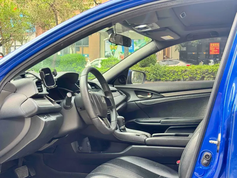 Honda Civic — фото 5