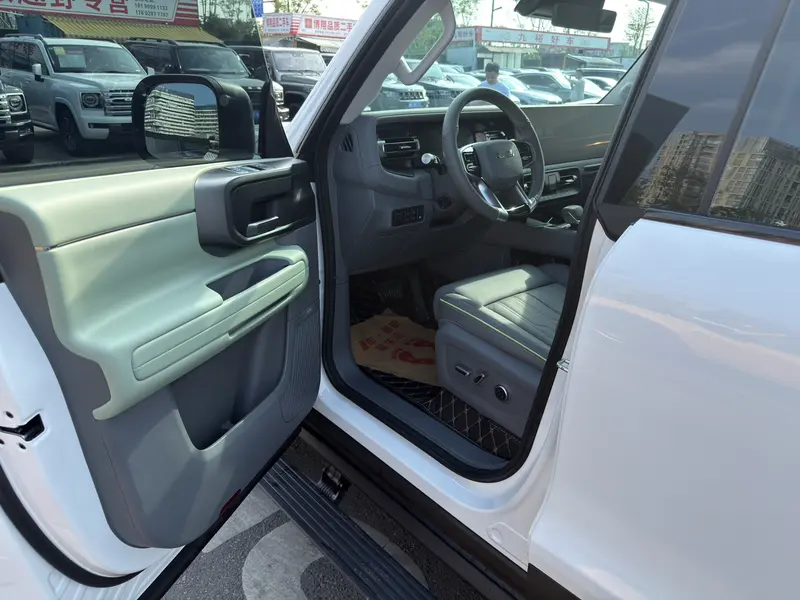 BAIC BJ40 — фото 12