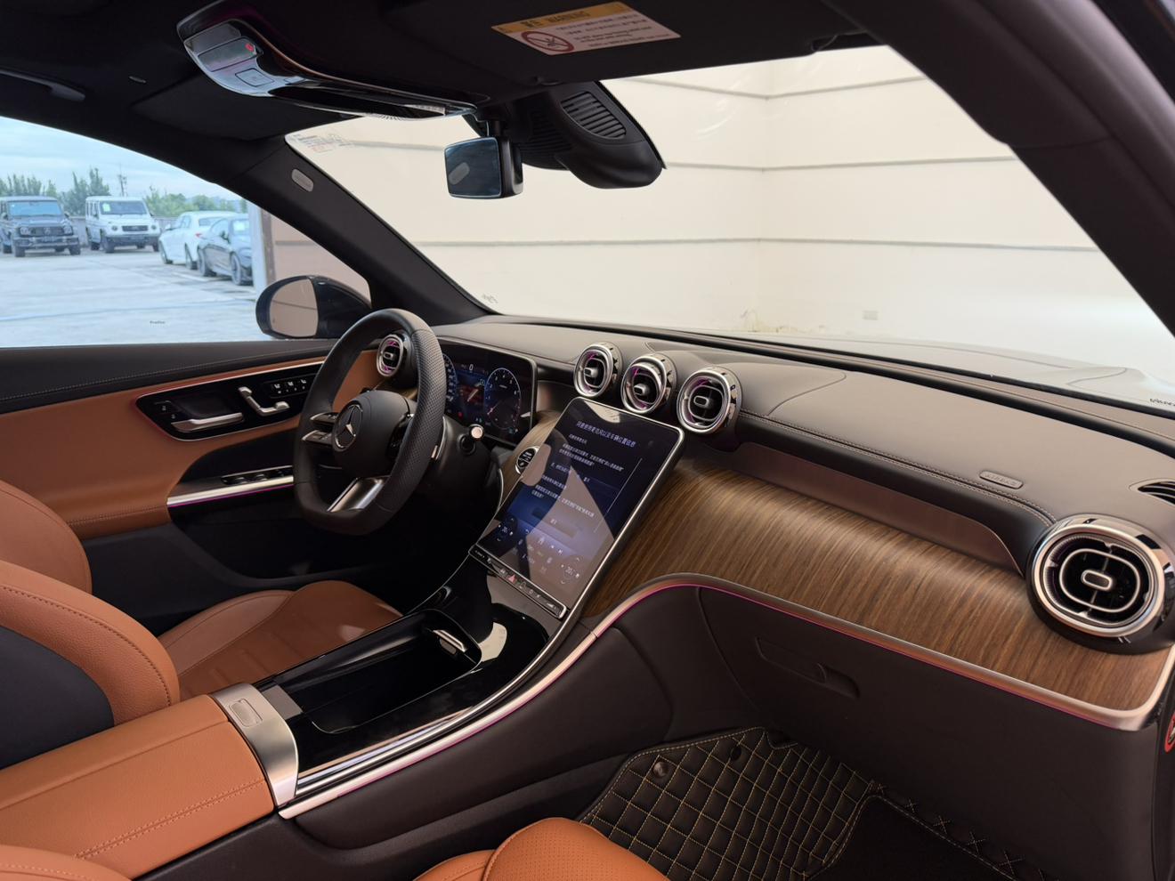 Mercedes-Benz GLC: фотография 15 из 18