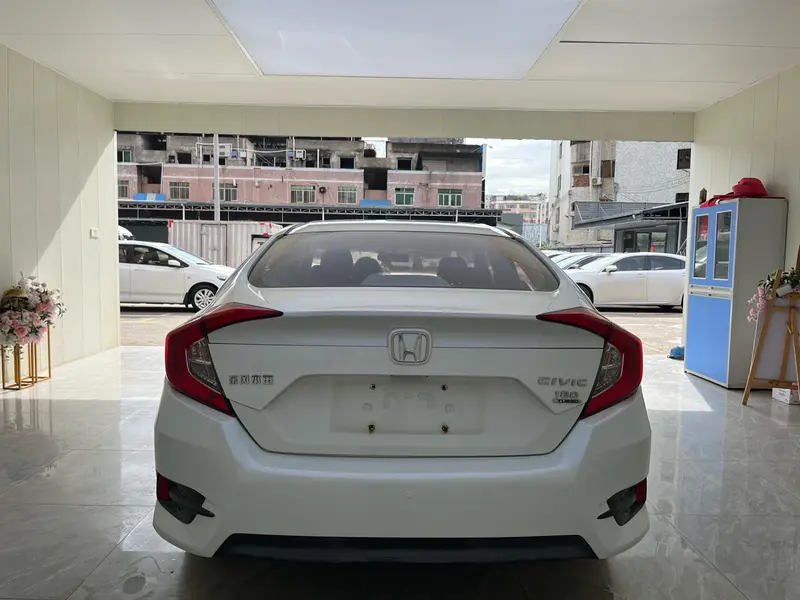 Honda Civic — фото 5