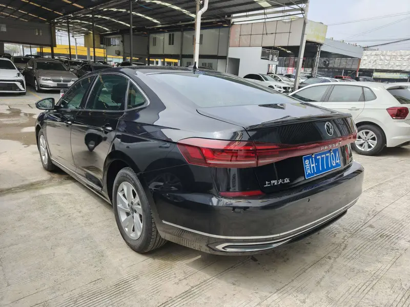 Volkswagen Passat — фото 4