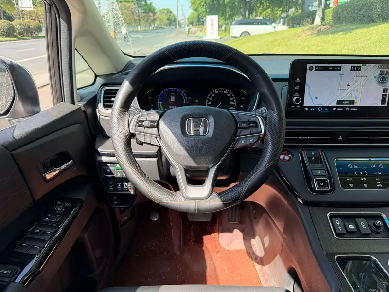 Honda Elysion 2.0L — фото 7