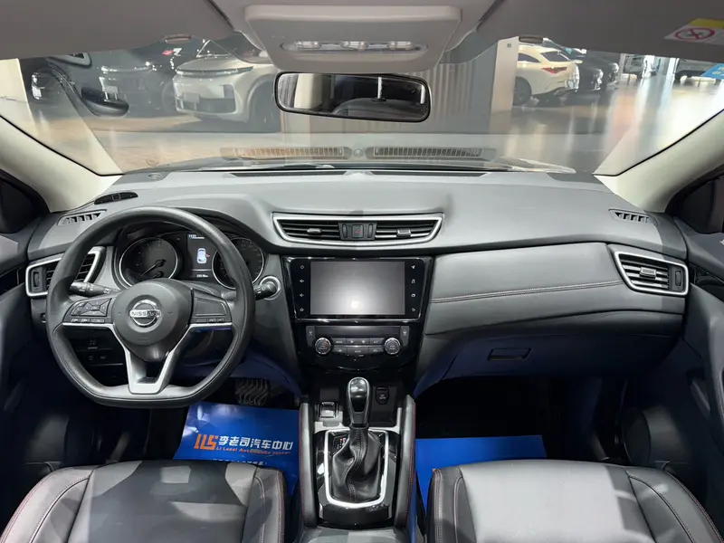 Nissan Qashqai — фото 11