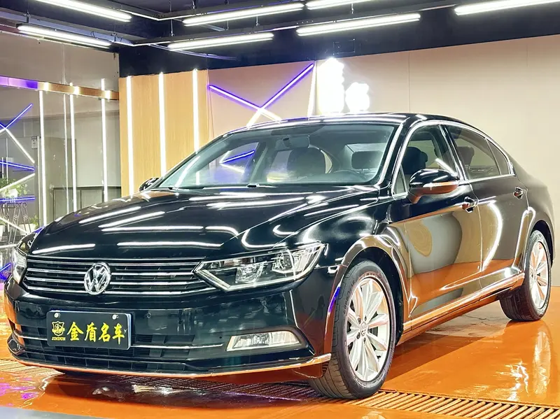 Volkswagen Magotan 330 TSI DSG