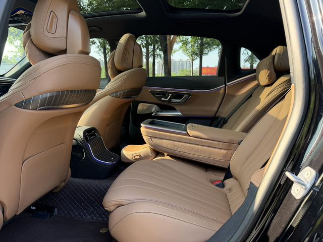 Mercedes-Benz E-class 2024 Черный из Китая, фото 5