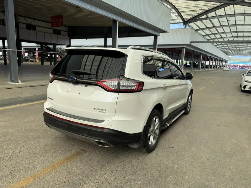 Ford Edge — фото 4
