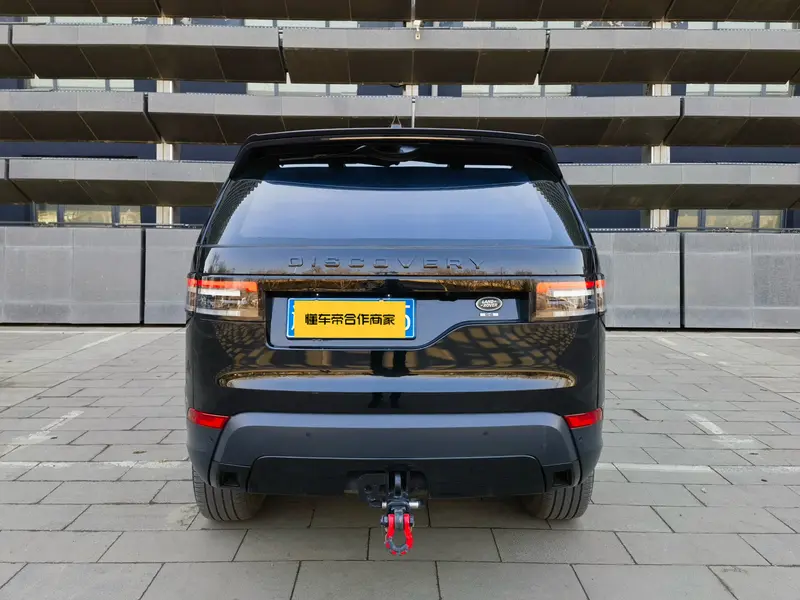 Land Rover Discovery 3.0 V 6 SE — фото 5