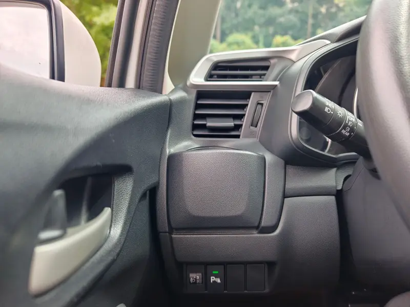 Honda Fit — фото 12