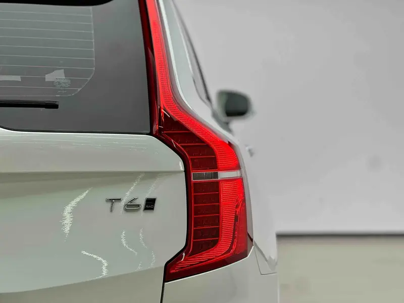 Volvo XC90 — фото 6