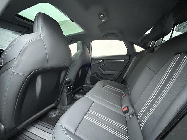Audi A3 id 4368231 из Китая 7
