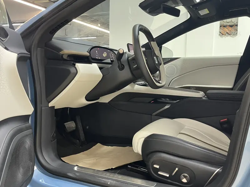 Zeekr 007 GT 4 WD 75k Wh — фото 10