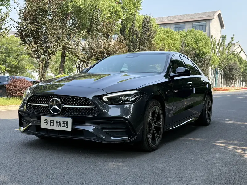 Mercedes-Benz C-Class — фото 1