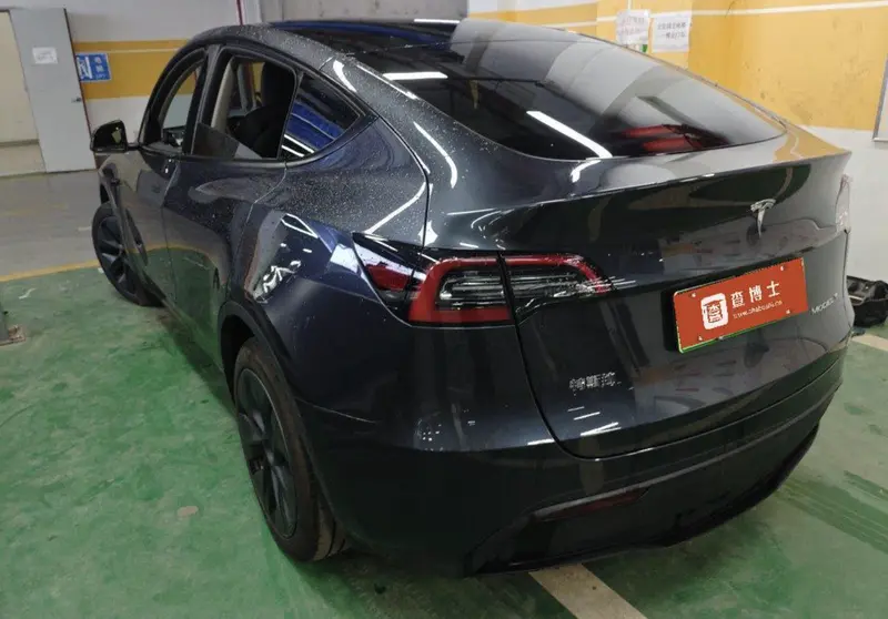Tesla Model Y — фото 3