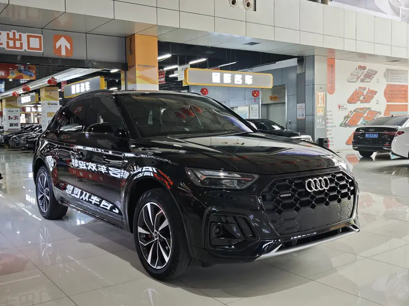 Audi Q5L — фото 3