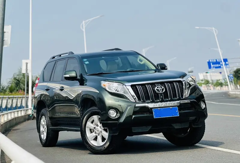 Toyota Prado — фото 3