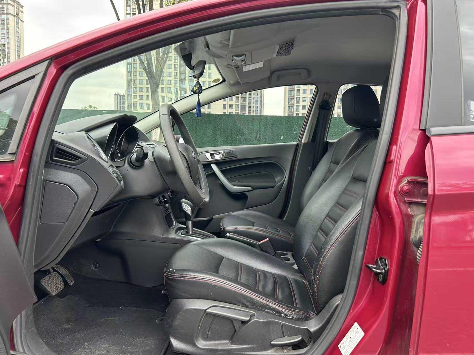 Ford Fiesta — фотографии объявления, Фото 6
