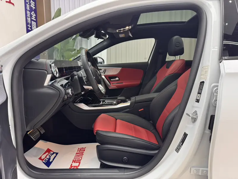 Mercedes-Benz A-Class AMG — фото 11