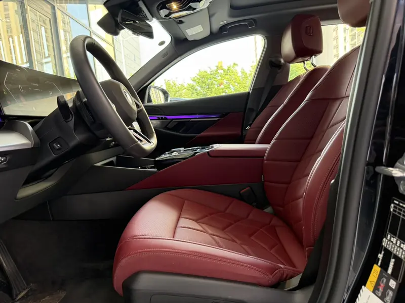 BMW i5 — фото 13