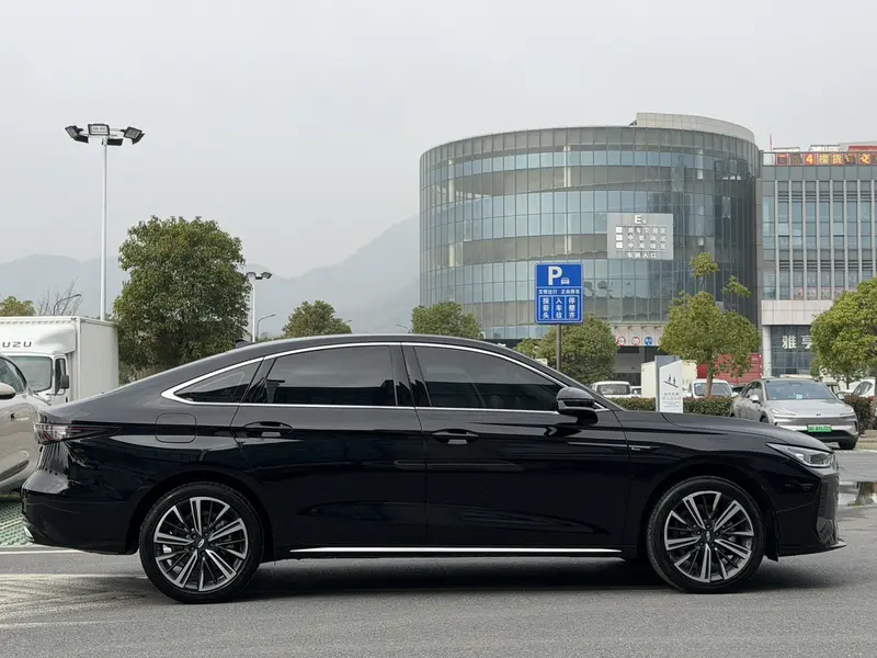 Chery Arrizo 8 PRO — фото 6