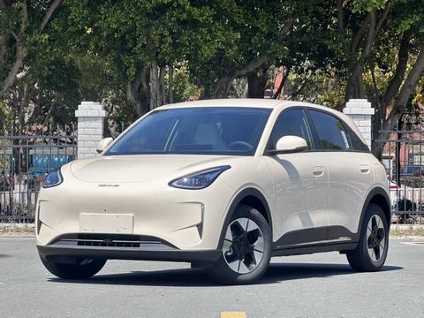 Geely Galaxy Geely Xingyuan, 2025 год