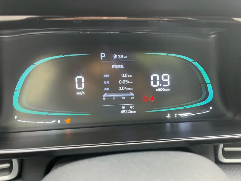 Hyundai Elantra — фото 9