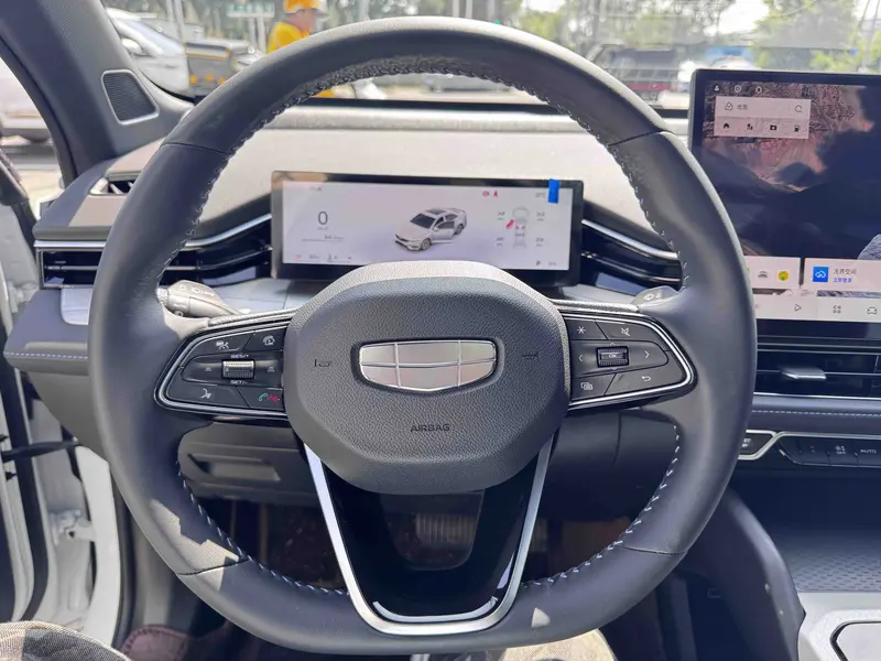 Geely Preface 1.5T — фото 9