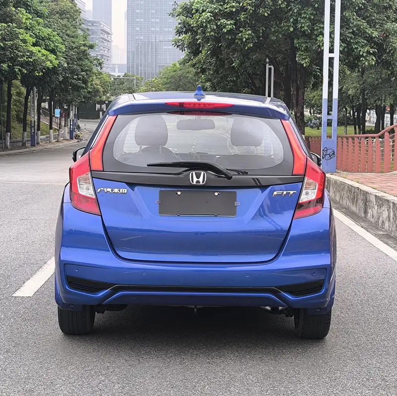 Honda Fit — фото 6