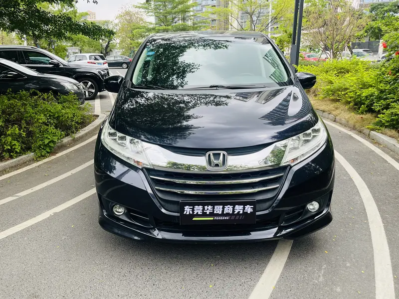 Honda Odyssey — фото 2
