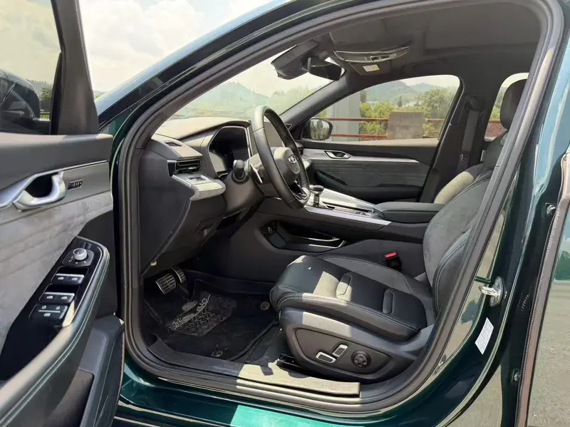 Geely Preface 2.0T — фото 9