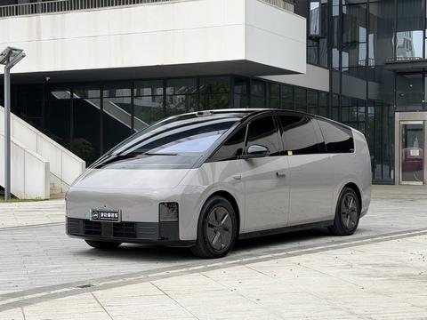Li Auto MEGA