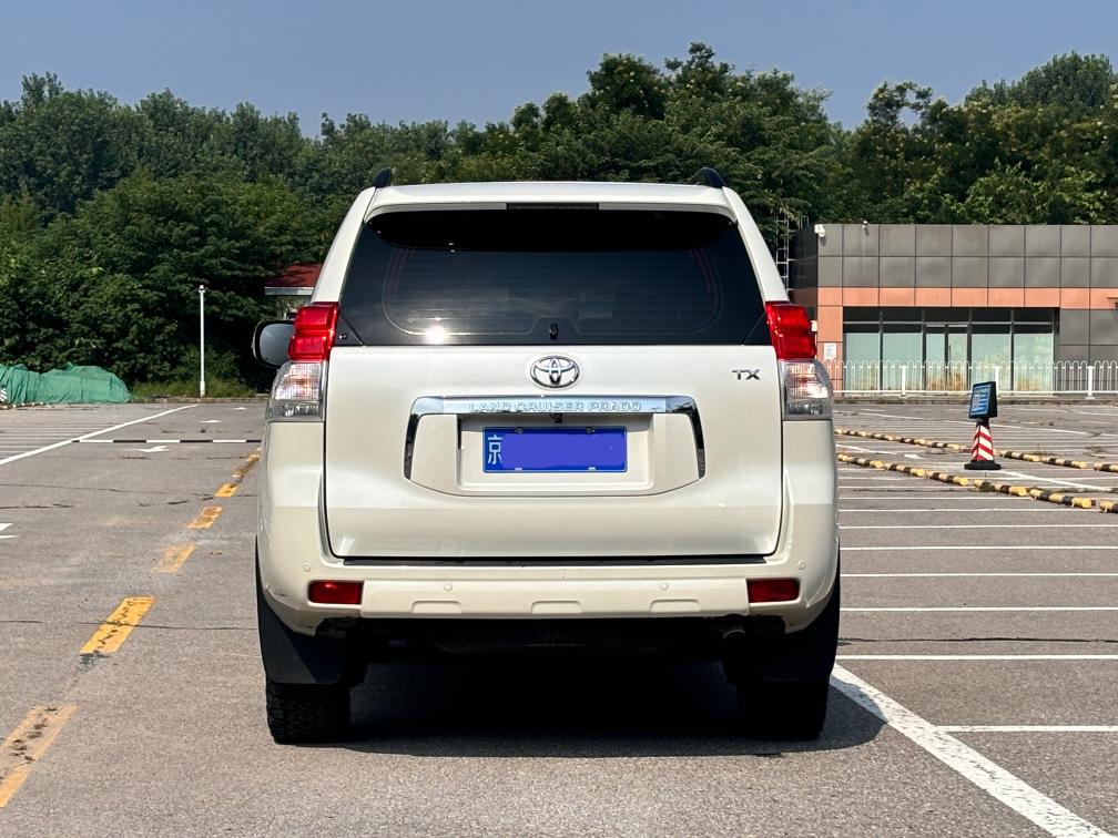 Toyota Land Cruiser Prado 2013 2.7L AT 7 мест