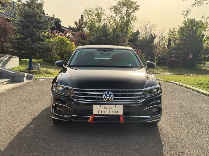 Volkswagen Phideon — фото 2